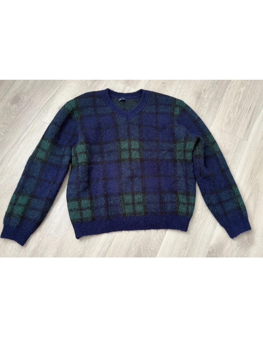 GAP Men's L Navy and Green Plaid V-Neck Wool & Alpaca Blend Sweater Super Soft